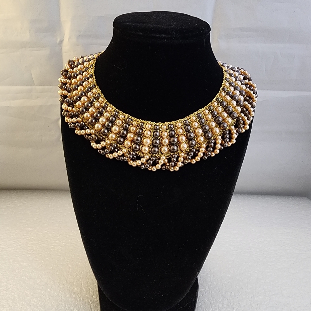 Vtg Handmade Artisan Crocheted Beaded Collar Necklace. Measures approx. 16 in
